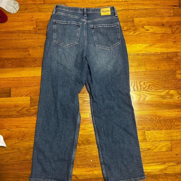 Hollister Dark Wash Ripped Jeans - Picture 3 of 3